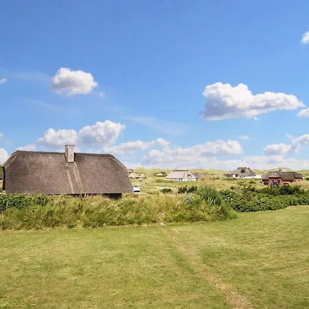 度假居 In Near North Sea